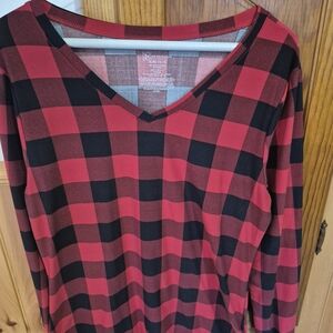 Old Navy Red and Black Checkered Long Sleeve Top
